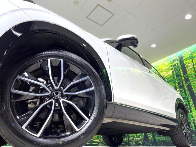 �y�����A���~�z�C�[���z�O�ςɃ}�b�`���������A���~�z�C�[���𑕒����Ă���܂��B�e��ЊO�A���~�z�C�[����A�X�^�b�h���X�^�C�����戵�����Ă���܂��B���񂲑��k����������