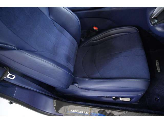 �}�b�g�h���̏�Ԃ��ǍD�Ŏ��Ѝ���A�O���]��5�_����A�ŃV�[�g�̎C������Ȃ��̐\�����̂Ȃ��R���f�B�V�����ł��B