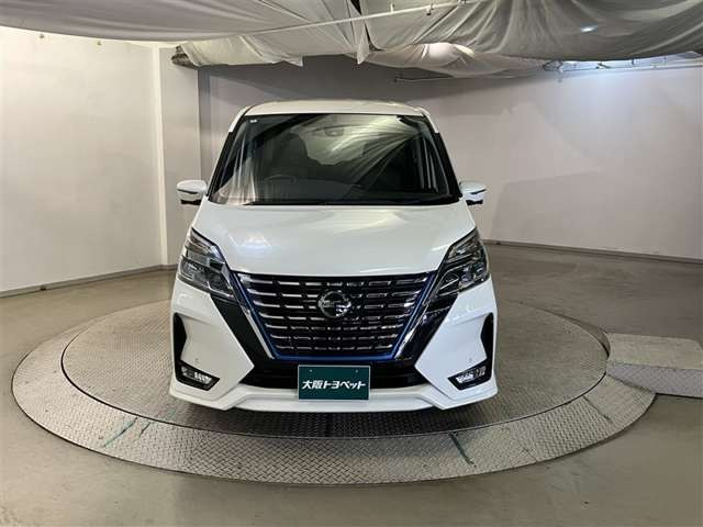 セレナ1.2 e-POWER ハイウェイスターV