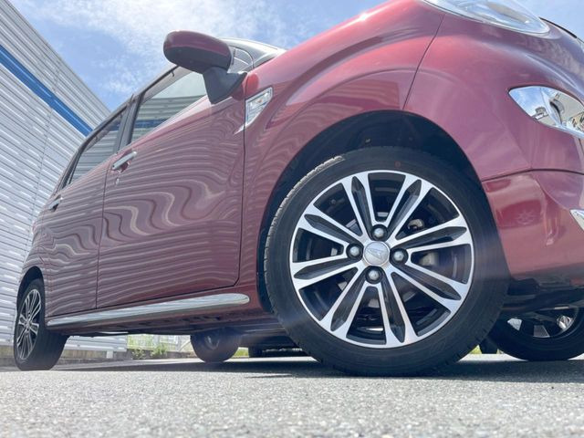 �y�����A���~�z�C�[���z�O�ςɃ}�b�`���������A���~�z�C�[���𑕒����Ă���܂��B�e��ЊO�A���~�z�C�[����A�X�^�b�h���X�^�C�����戵�����Ă���܂��B���񂲑��k����������