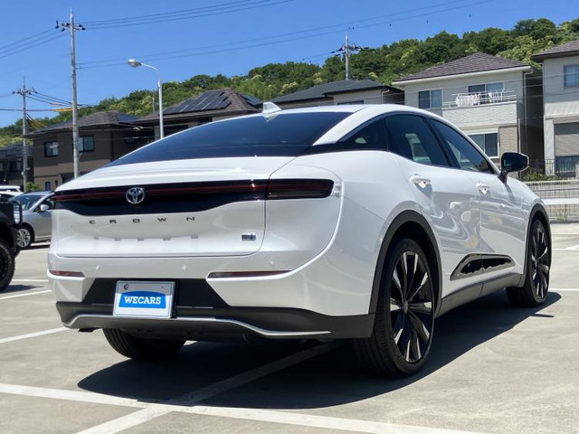 クラウンクロスオーバー2.4 RS E-Four advanced 4WD
