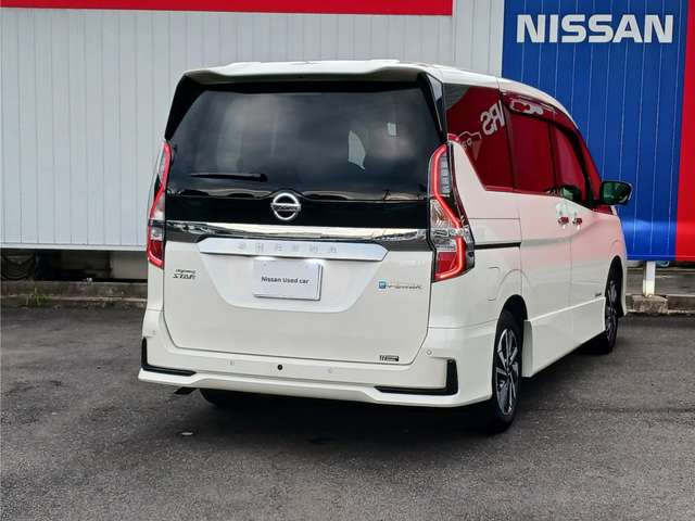 セレナ1.2 e-POWER ハイウェイスターV