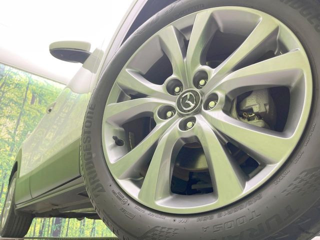 �y�����A���~�z�C�[���z�O�ςɃ}�b�`���������A���~�z�C�[���𑕒����Ă���܂��B�e��ЊO�A���~�z�C�[����A�X�^�b�h���X�^�C�����戵�����Ă���܂��B���񂲑��k����������