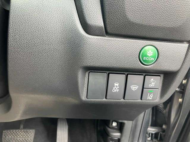 フィット1.3 13G S ホンダセンシング 4WD