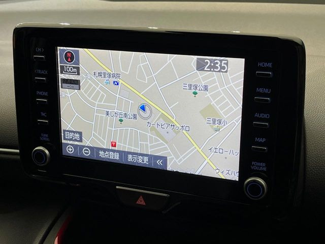 �y8�C���` �f�B�X�v���C�I�[�f�B�I�z���ʂ̃f�B�X�v���C��AppleCarPlay��AndroidAuto�����p�\�B�傫�ȉ�ʂŃX�}�z�i�r�A�v���������p���������܂���