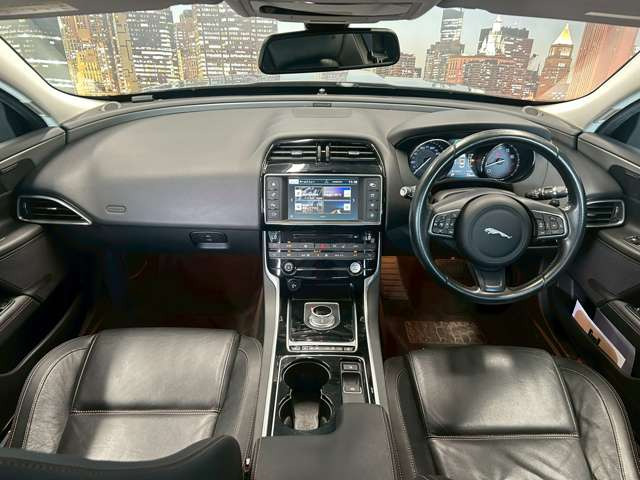 ���{�����s�ɃZ�_���ESUV�𒆐S�Ɂw���l�ł����i�x�œW�����Ă���ǎ����ÎԐ��X�ł��B���̗��C�����Ȃ��̎ԗ�����Ŏ�舵��!�B�֐��n��ōł������ȉ��i���ŗǎ��Ԃ����񋟂ł���悤�w�߂Ă���܂��B