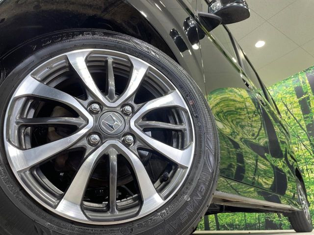 �y����14�C���`�A���~�z�C�[���z�O�ςɃ}�b�`���������A���~�z�C�[���𑕒����Ă���܂��B�e��ЊO�A���~�z�C�[����A�X�^�b�h���X�^�C�����戵�����Ă���܂��B���񂲑��k����������