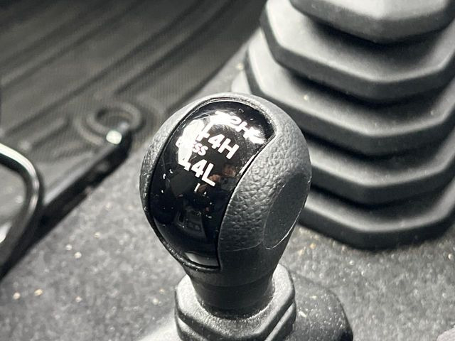 �y�g�����X�t�@�[�z�I�t���[�h��ᓹ�ɓ����������[�h�ւ̐؂�ւ����\�B�������j�����������A�I�����[�h�ȊO�ł����􂵂Ă���܂���