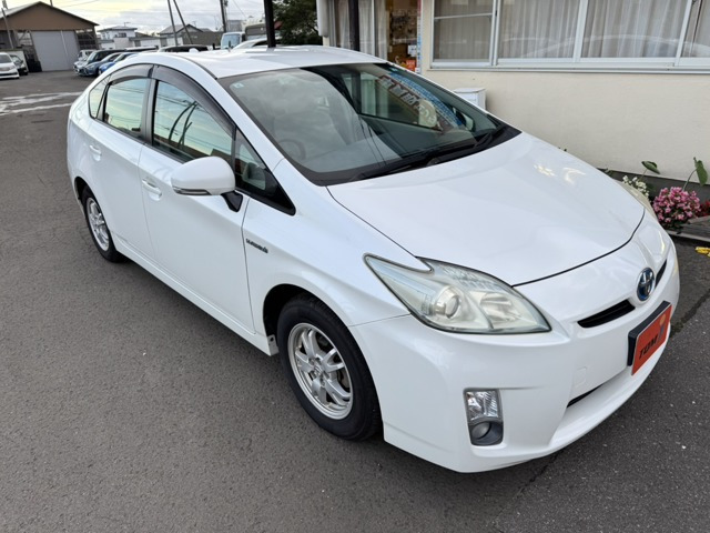 プリウス1.8 S