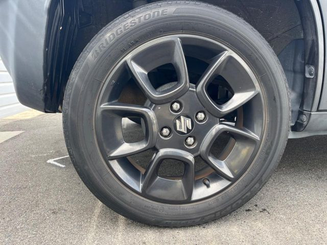 �y����16�C���`�A���~�z�C�[���z�O�ςɃ}�b�`���������A���~�z�C�[���𑕒����Ă���܂��B�e��ЊO�A���~�z�C�[����A�X�^�b�h���X�^�C�����戵�����Ă���܂��B���񂲑��k����������