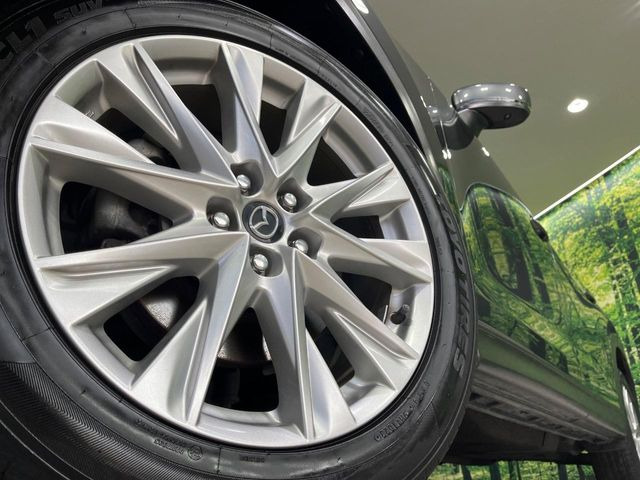 �y����19�C���`�A���~�z�C�[���z�O�ςɃ}�b�`���������A���~�z�C�[���𑕒����Ă���܂��B�e��ЊO�A���~�z�C�[����A�X�^�b�h���X�^�C�����戵�����Ă���܂��B���񂲑��k����������
