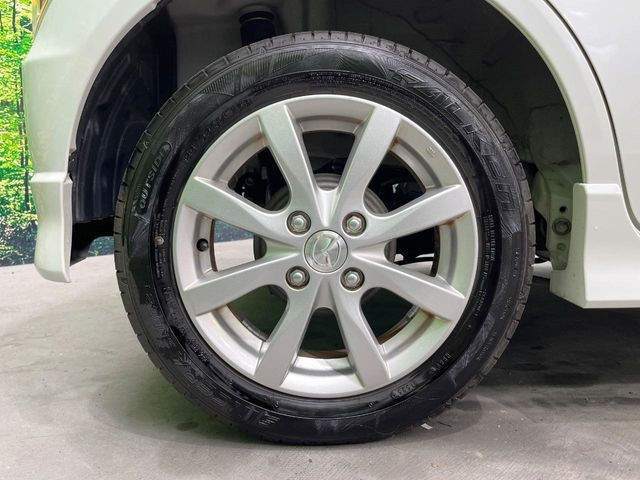 �y�����A���~�z�C�[���z�O�ςɃ}�b�`�����A���~�z�C�[���𑕒����Ă���܂��B�e��A���~�z�C�[����A�X�^�b�h���X�^�C�����戵�����Ă���܂��B���񂲑��k����������