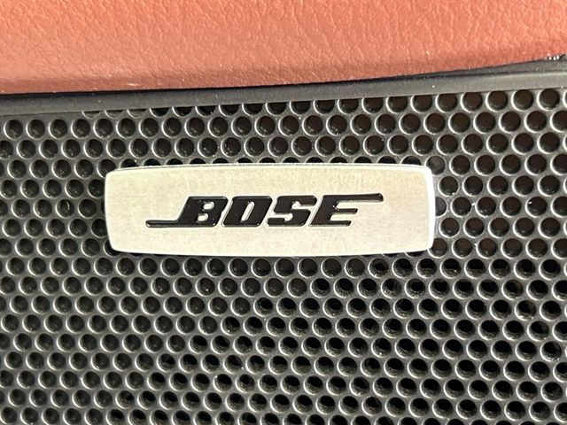 �yBOSE�T�E���h�V�X�e���t�������i�r�z�[���̃i�r�@�\�͂������A���x�ȃ`���[�j���O�\�͂����ڂ���Ă���A�������ȉ��y�����y���݂��������܂���