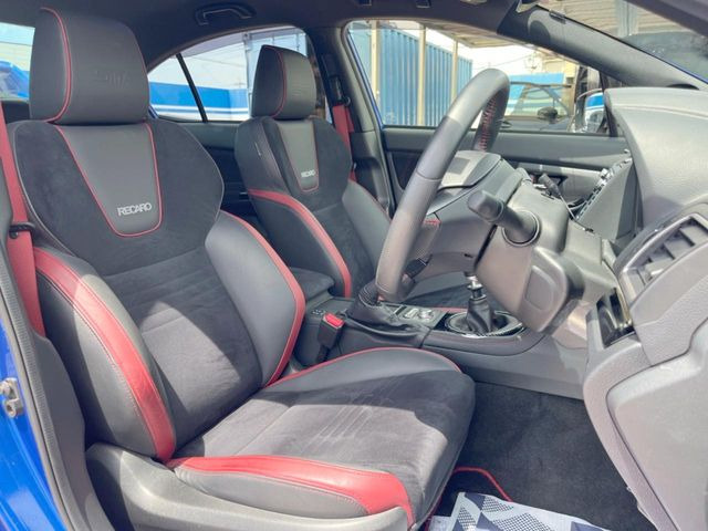 �y�I�v�V����RECARO���V�[�g�z�l�ԍH�w�Ɋ�Â����ʈ����z�ɂ���č��ւ̕��S�Ⓑ���ԉ^�]���̔�J�������y������ڂŃ��J���Ƃ킩��X�|�[�e�B�ȃ��b�N�X�������ł��B