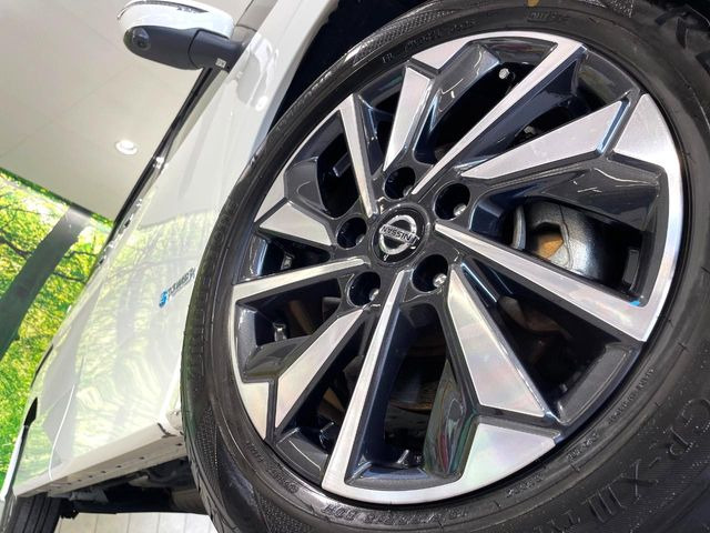 �y����16�C���`�A���~�z�C�[���z�O�ςɃ}�b�`���������A���~�z�C�[���𑕒����Ă���܂��B�e��ЊO�A���~�z�C�[����A�X�^�b�h���X�^�C�����戵�����Ă���܂��B���񂲑��k����������
