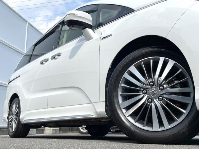 �y����17�C���`�A���~�z�C�[���z�O�ςɃ}�b�`���������A���~�z�C�[���𑕒����Ă���܂��B�e��ЊO�A���~�z�C�[����A�X�^�b�h���X�^�C�����戵�����Ă���܂��B���񂲑��k����������