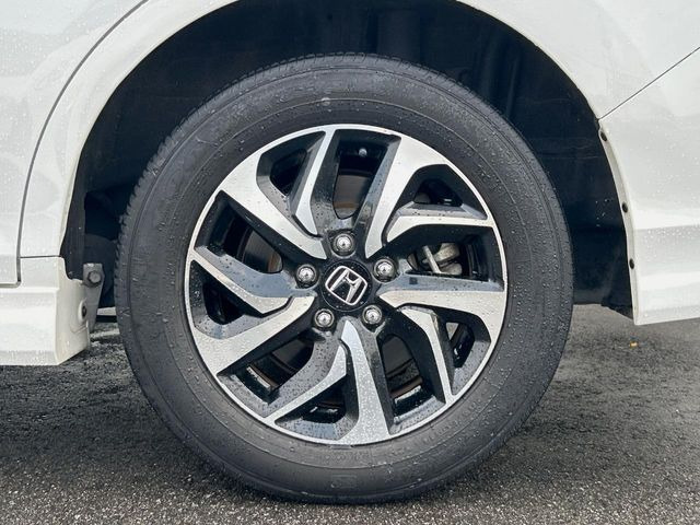 �y����16�C���`�A���~�z�C�[���z�O�ςɃ}�b�`���������A���~�z�C�[���𑕒����Ă���܂��B�e��ЊO�A���~�z�C�[����A�X�^�b�h���X�^�C�����戵�����Ă���܂��B���񂲑��k����������