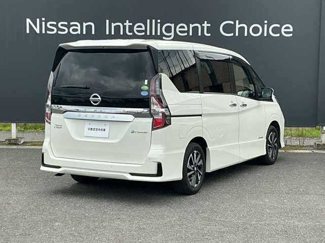 セレナ1.2 e-POWER ハイウェイスターV