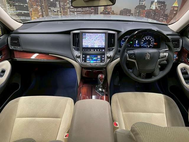 ���{�����s�ɃZ�_���ESUV�𒆐S�Ɂw���l�ł����i�x�œW�����Ă���ǎ����ÎԐ��X�ł��B���̗��C�����Ȃ��̎ԗ�����Ŏ�舵��!�B�֐��n��ōł������ȉ��i���ŗǎ��Ԃ����񋟂ł���悤�w�߂Ă���܂��B
