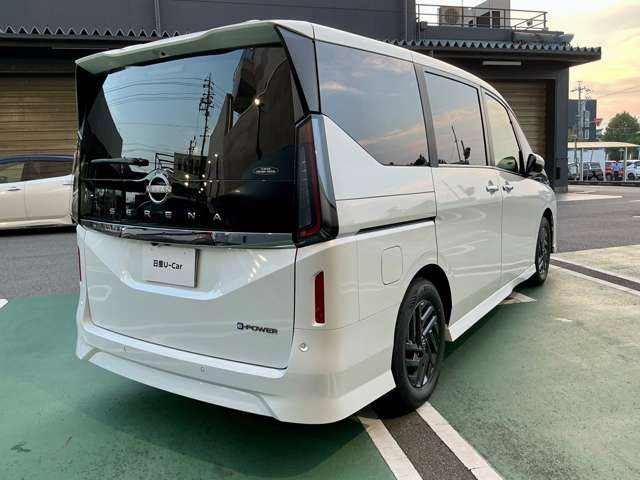 セレナ1.4 e-POWER ハイウェイスターV