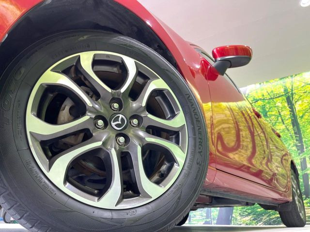 �y����16�C���`�A���~�z�C�[���z�O�ςɃ}�b�`���������A���~�z�C�[���𑕒����Ă���܂��B�e��ЊO�A���~�z�C�[����A�X�^�b�h���X�^�C�����戵�����Ă���܂��B���񂲑��k����������