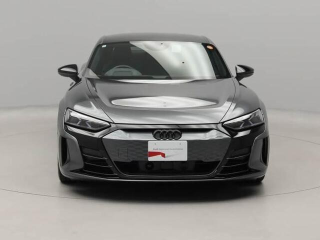 RS e-tron GT