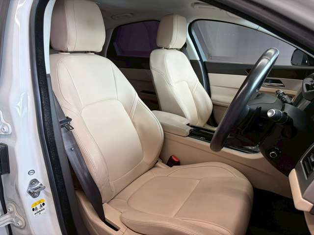 �^�]�Ȃ��L�X�Ƃ��Ă���^�]���₷�������������Ă��܂��������N���[�j���O�����{�ς݂ł��B