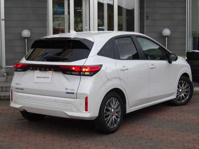 ノート1.2 AUTECH ライン FOUR 4WD