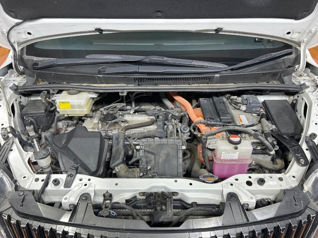 親切・丁寧な専門メカニックスタッフが応対!・車検・点検整備・事故等の修理などアフターサービスも安心。お車のカスタマイズもネクステージのサービススタッフまでご相談ください!