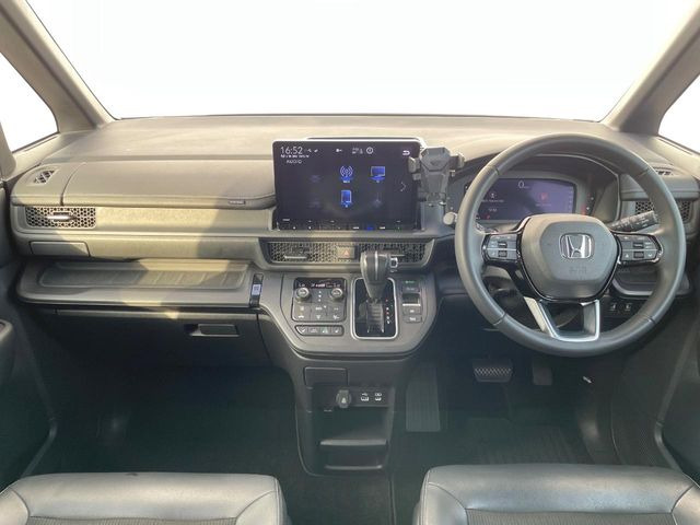 ステップワゴン1.5 スパーダ