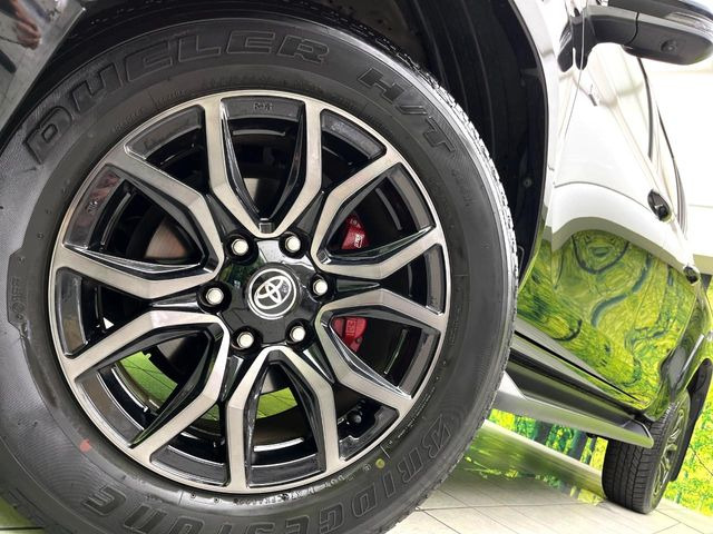 �y����18�C���`�A���~�z�C�[���z�O�ςɃ}�b�`���������A���~�z�C�[���𑕒����Ă���܂��B�e��ЊO�A���~�z�C�[����A�X�^�b�h���X�^�C�����戵�����Ă���܂��B���񂲑��k����������