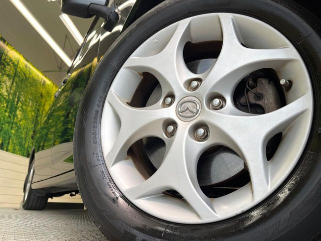 �y����16�C���`�A���~�z�C�[���z�O�ςɃ}�b�`���������A���~�z�C�[���𑕒����Ă���܂��B�e��ЊO�A���~�z�C�[����A�X�^�b�h���X�^�C�����戵�����Ă���܂��B���񂲑��k����������
