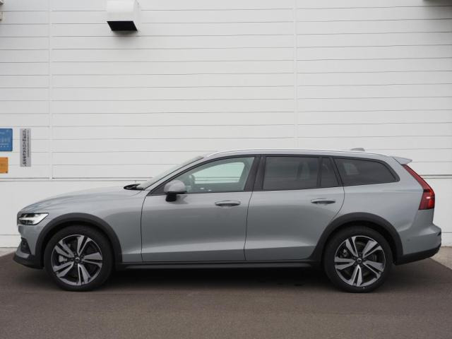V60クロスカントリーウルトラ B5 AWD 4WD