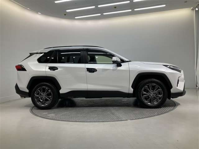 RAV42.5 ハイブリッド G E-Four 4WD