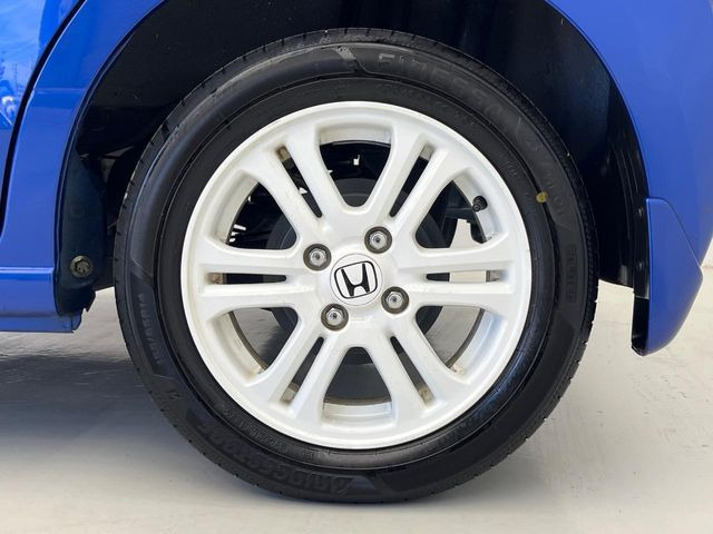 �y����14�C���`�A���~�z�C�[���z�O�ςɃ}�b�`���������A���~�z�C�[���𑕒����Ă���܂��B�e��ЊO�A���~�z�C�[����A�X�^�b�h���X�^�C�����戵�����Ă���܂��B���񂲑��k����������