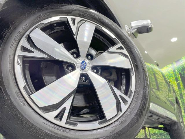 �y����18�C���`�A���~�z�C�[���z�O�ςɃ}�b�`���������A���~�z�C�[���𑕒����Ă���܂��B�e��ЊO�A���~�z�C�[����A�X�^�b�h���X�^�C�����戵�����Ă���܂��B���񂲑��k����������