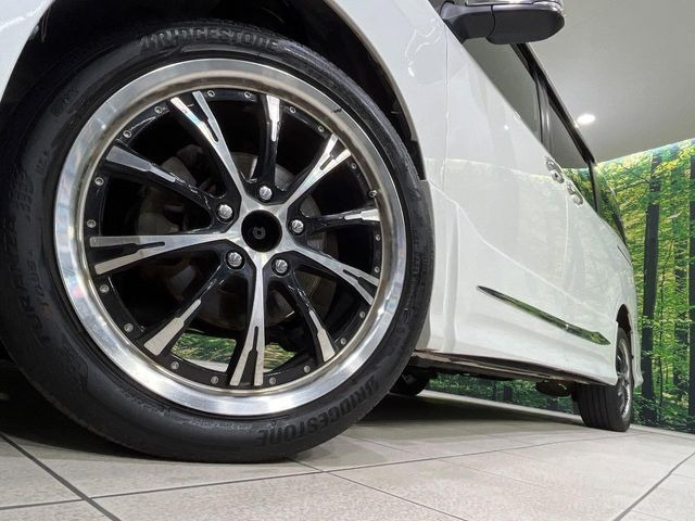 �y18�C���`�A���~�z�C�[���z�O�ςɃ}�b�`�����A���~�z�C�[���𑕒����Ă���܂��B�e��A���~�z�C�[����A�X�^�b�h���X�^�C�����戵�����Ă���܂��B���񂲑��k����������