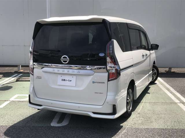 セレナ1.2 e-POWER ハイウェイスターV