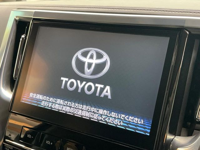 �y����10�^�i�r�z�l�C�̏����i�r�𑕔����Ă���܂��B�i�r�̎g���₷���͂������A�I�[�f�B�I�@�\���[��!�L�����v�◷�s�͂������A�ʋ΂┃�����ȂǕ��i�̃h���C�u���y�����Ȃ�͂���