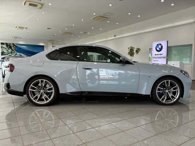 2シリーズクーペM240i xドライブ 4WD