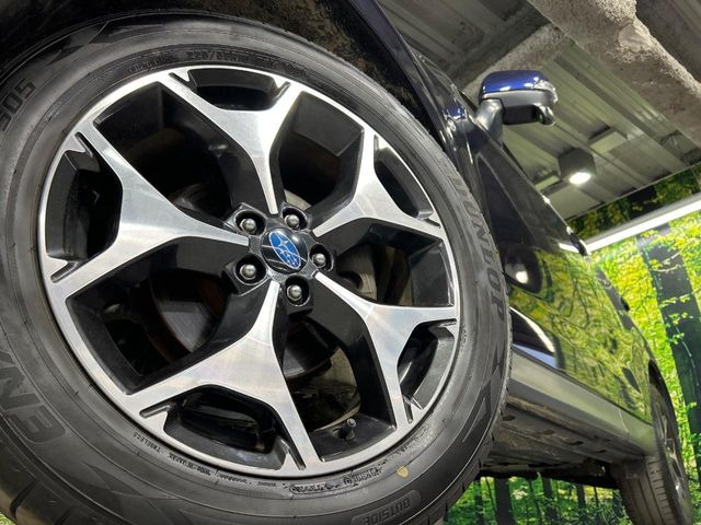 �y����18�C���`�A���~�z�C�[���z�O�ςɃ}�b�`���������A���~�z�C�[���𑕒����Ă���܂��B�e��ЊO�A���~�z�C�[����A�X�^�b�h���X�^�C�����戵�����Ă���܂��B���񂲑��k����������