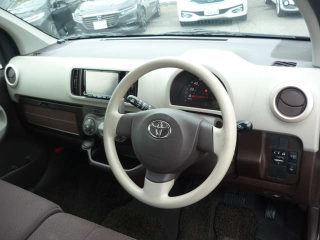 パッソ1.0 プラスハナ 4WD