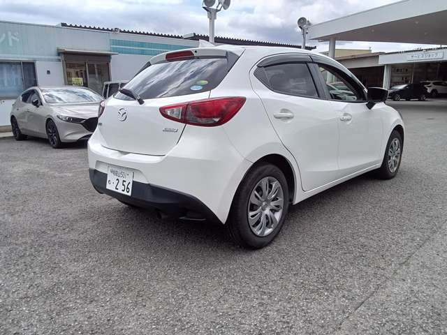 デミオ1.3 13S
