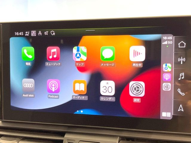 ��Apple Car Play:�X�}�z�Ƃ̗L���ڑ��ŁA�i�r�E�I�[�f�B�I�Đ��ȂǃX�}�z�̃A�v���@�\����ʂł��g����֗��@�\�ł�!