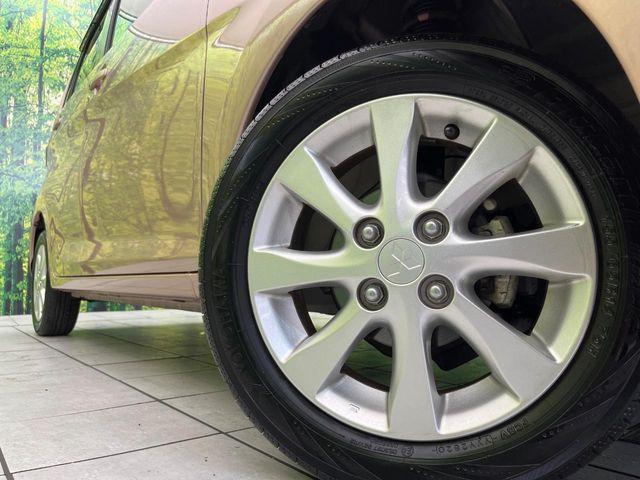 �y����14�C���`�A���~�z�C�[���z�O�ςɃ}�b�`���������A���~�z�C�[���𑕒����Ă���܂��B�e��ЊO�A���~�z�C�[����A�X�^�b�h���X�^�C�����戵�����Ă���܂��B���񂲑��k����������