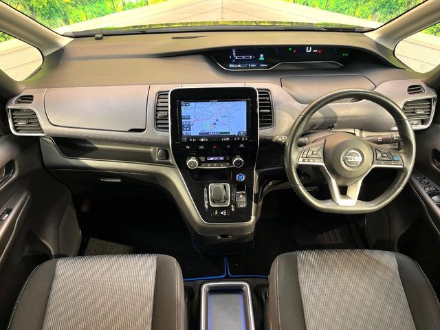 セレナ1.2 e-POWER ハイウェイスターV