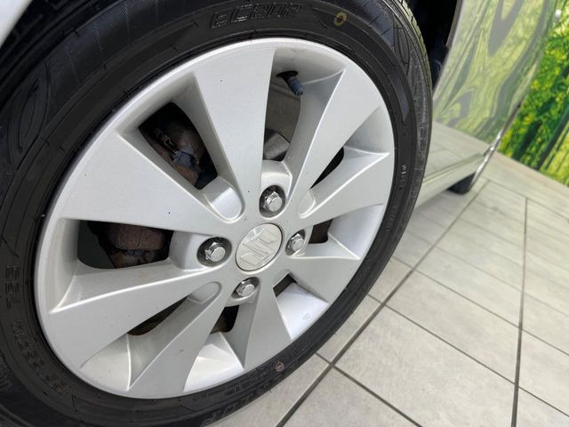 �y����14�C���`�A���~�z�C�[���z�O�ςɃ}�b�`���������A���~�z�C�[���𑕒����Ă���܂��B�e��ЊO�A���~�z�C�[����A�X�^�b�h���X�^�C�����戵�����Ă���܂��B���񂲑��k����������