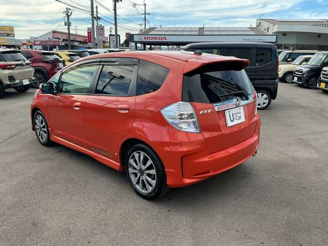 フィットハイブリッド1.5 RS