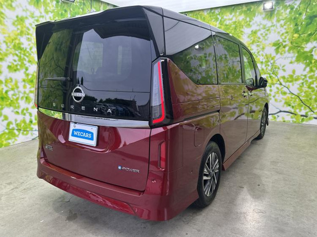セレナ1.4 e-POWER ハイウェイスターV