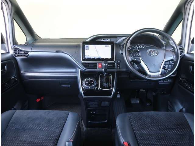 ヴォクシー2.0 ZS 煌III 4WD